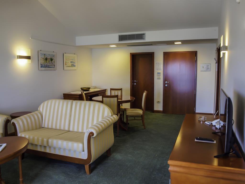 Hotel Villa Radin Vodice Exterior foto